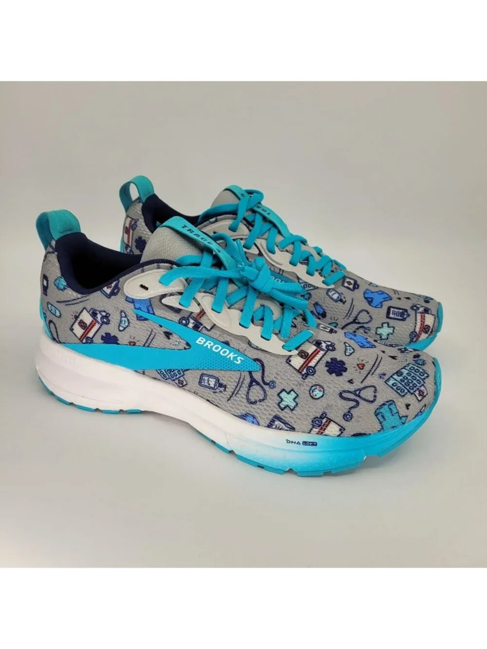 Brooks Trace 4 Hero Pack Grey Blue Women’s Size 8 1204411B052 New NO BOX